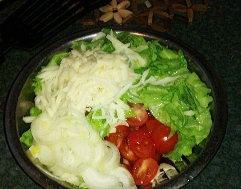 Несложные салатики на каждый день.Итак, очень простые и очень вкусные салаты!Салат