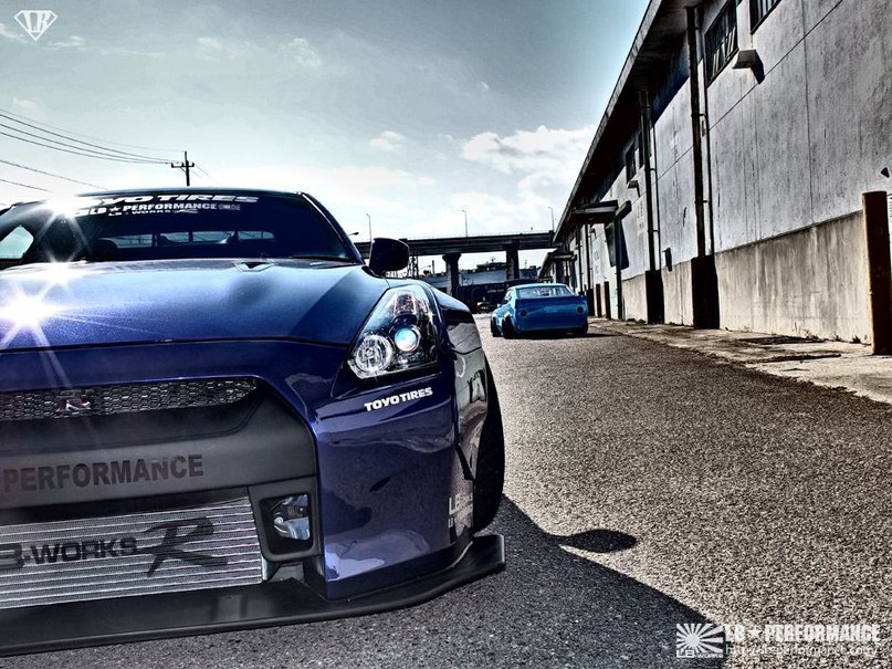 Nissan GT-R. - 4