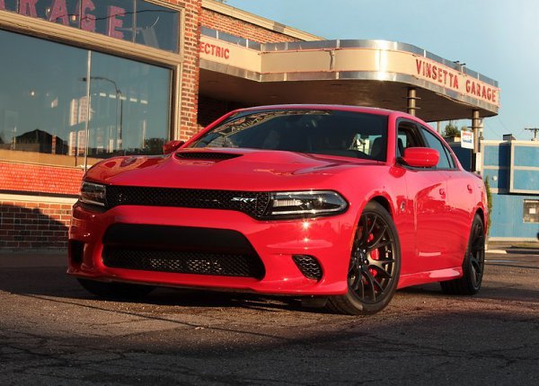 Dodge Charger SRT8 Hellcat