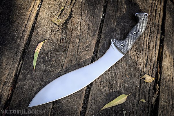    Busse Knives. - 4