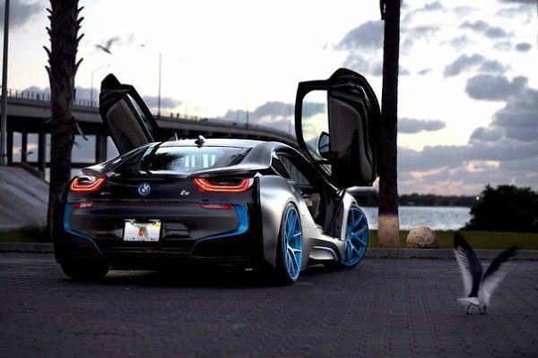 BMW i8 by HRE Wheels - 3