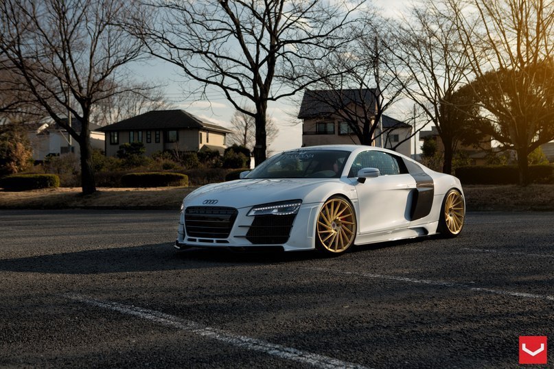 Audi R8  S7. - 4