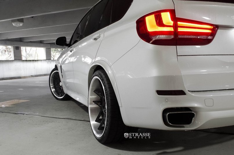 BMW F15 X5 on Strasse Wheels - 4