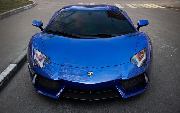 Blue Lamborghini Aventador