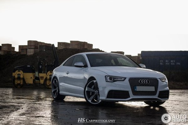 Audi RS5 B8 - 2