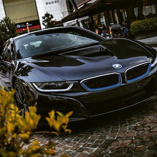 BMW i8