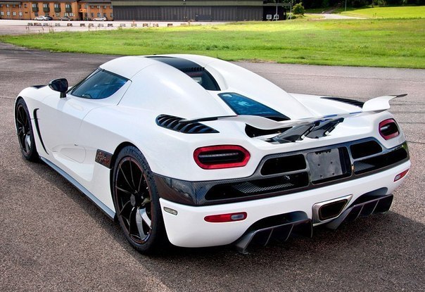 Koenigsegg Agera - 3