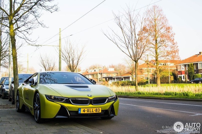 BMW i8