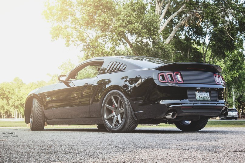 Ford Mustang GT. - 6