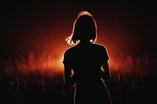 Бог не дает вам людей, которых вы хотите. Он дает вам людей, в которых вы нуждаетесь. Они причиняют ...