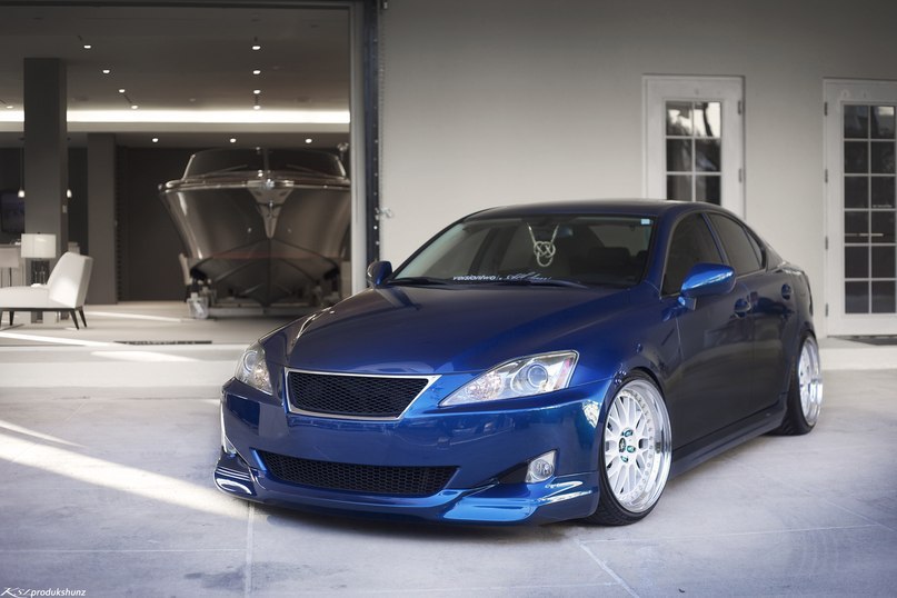 Lexus IS 250. - 7