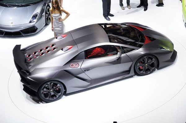 Lamborghini Sesto Elemento - 2