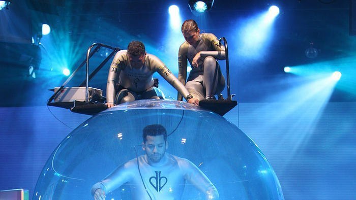  .   .(David Blaine. Real or Magic)    ,  ... - 3