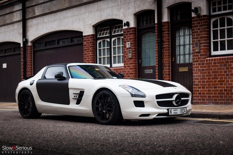 Mercedes-Benz SLS AMG