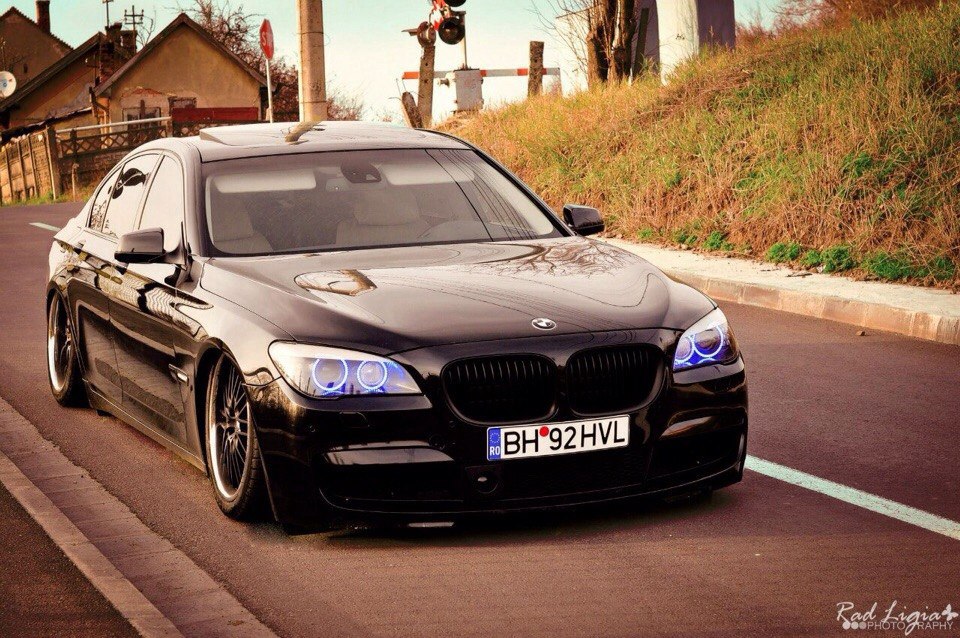 BMW 7 Series F02