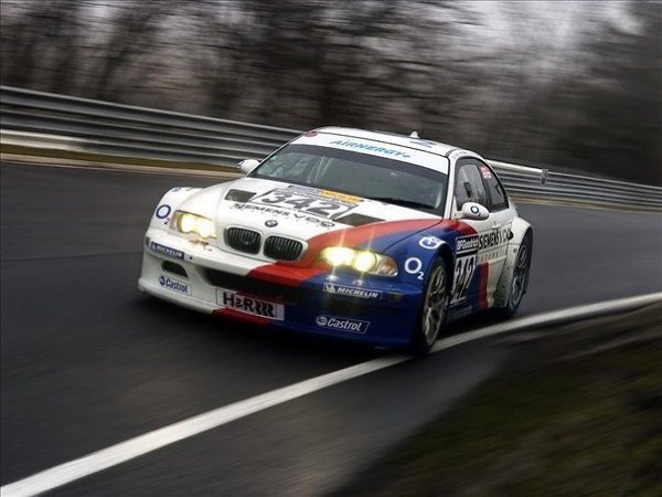 BMW M3 GTR E46. Технические характеристики: Кузов: BMW M3 GTR (Е 46) Двигатель: восьмицилиндровый, ...