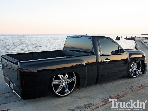 Chevrolet Silverado. - 2