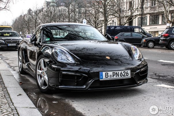 Porsche Cayman GTS - 2