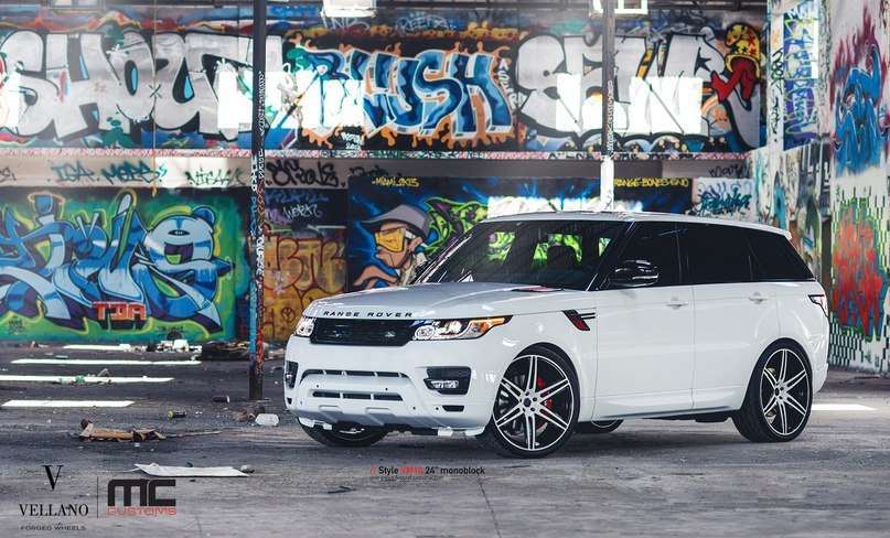 Land Rover Range Rover Sport.