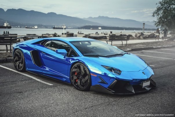 Chrome Blue Aventador PUR Wheels