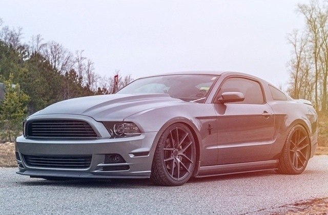 Ford Mustang - 6