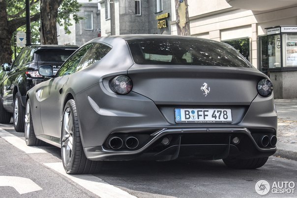 Ferrari FF. :  : 12   : ... - 6