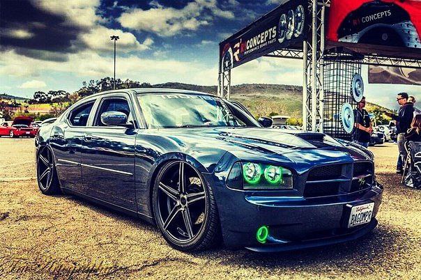 Dodge Charger SRT8