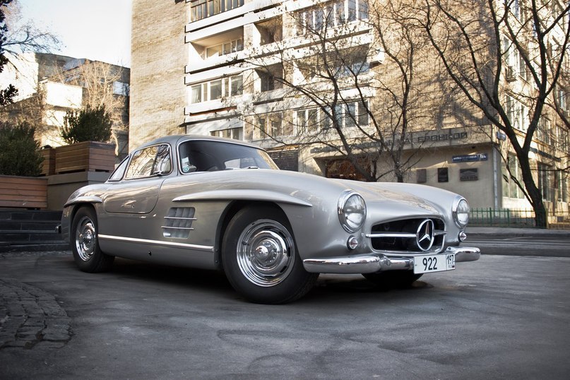 Mercedes-Benz 300 SL - 2