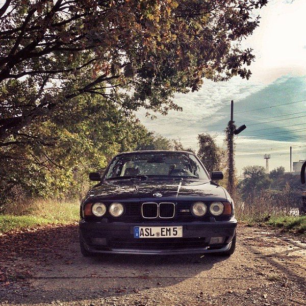 BMW M5 E34