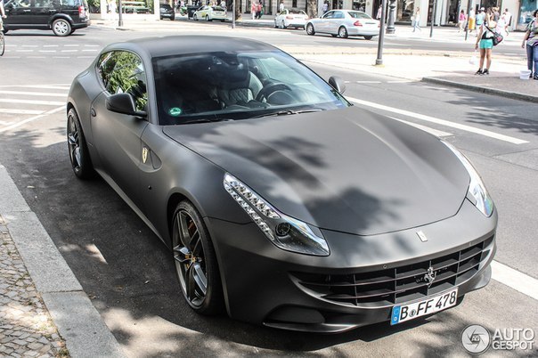 Ferrari FF. :  : 12   : ...