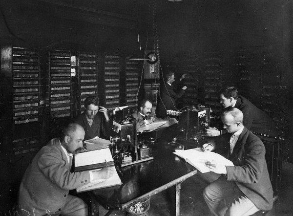 Алло, барышня! Петербургская городская телефонная станция (Морская, 22) - 8