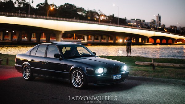 BMW M5 E34