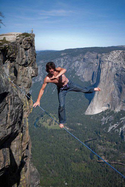 Dean Potter slacklining while untethered at Taft Point, Yosemite