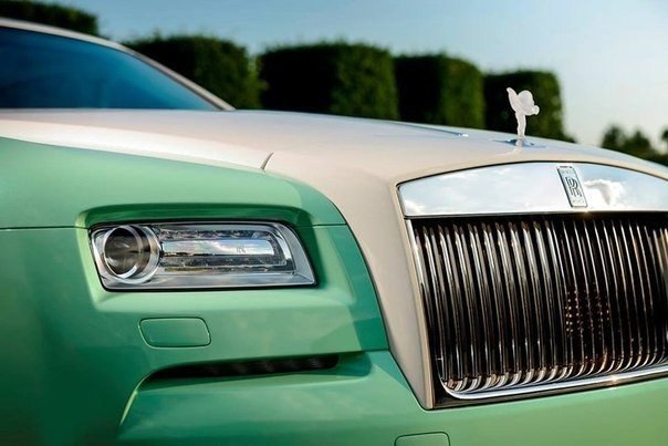 Rolls-Royce    Wraith - 2