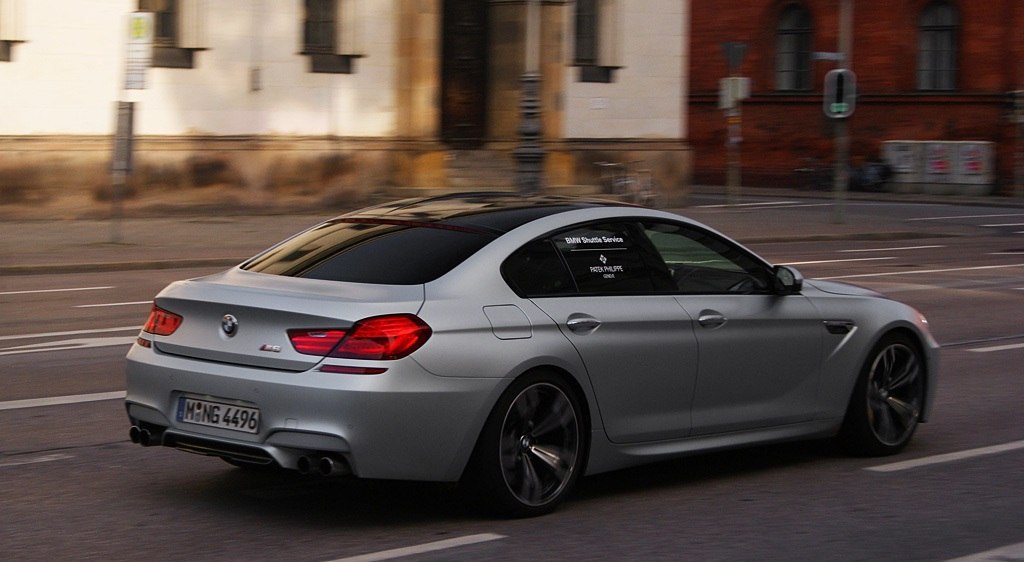 BMW m6 серая