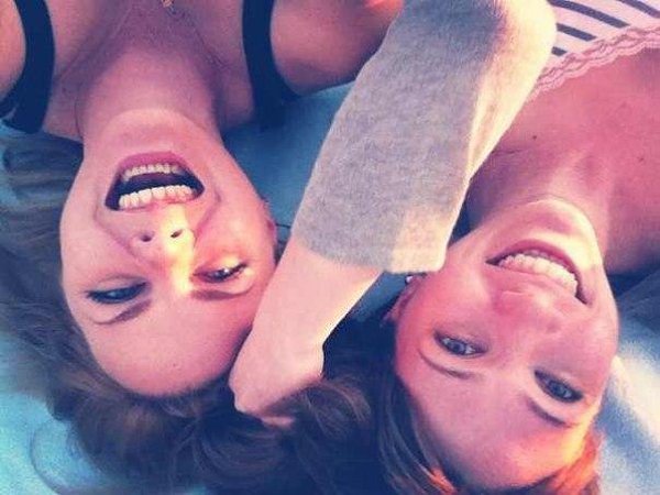 В детстве: упадём и сразу в слёзы. А теперь: упадём и ржём до слёз.