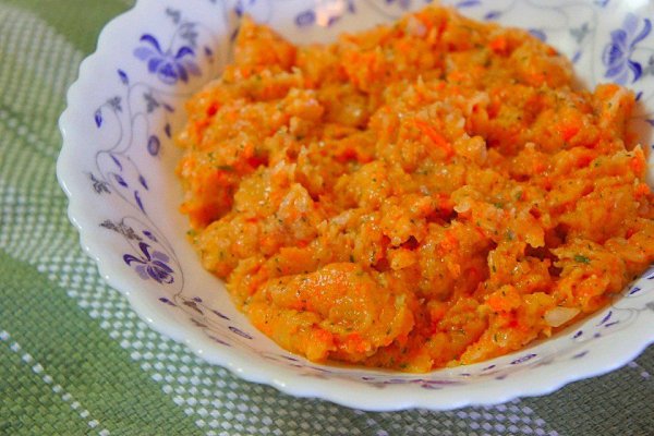 Овощной крем-суп с куриными фрикадельками.Ингредиенты:Куриная грудка — 1 шт.Морковь — 1 шт.Цукини — ... - 3