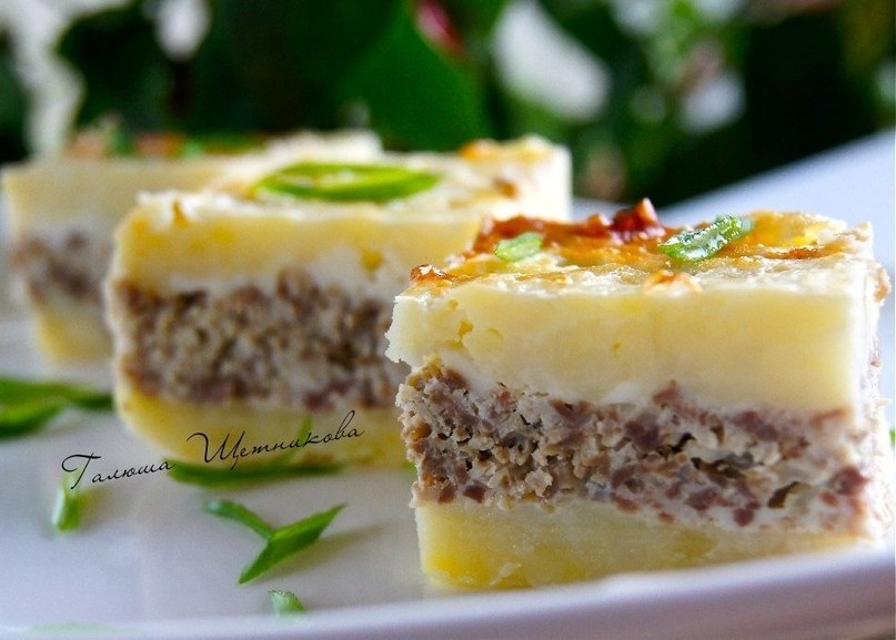 Картофельная запеканка с куриным фаршем.Автор: Галюша ЩетниковаИнгредиенты:картофель - 1 кгкуриное ...