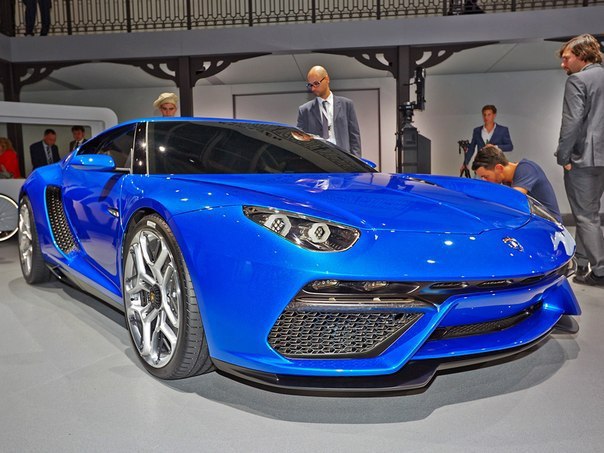 Lamborghini Asterion LPI 910-4.