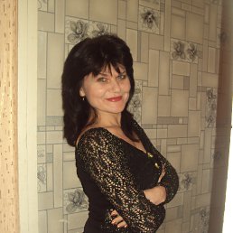 Elena, 50, 