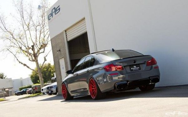 BMW F10 M5 - 7