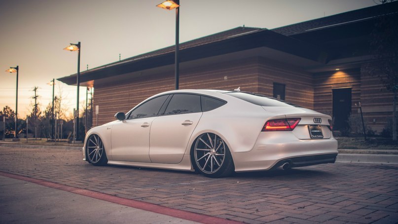 AUDI A7. Low, baby. - 8