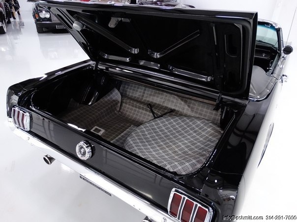 1965 FORD MUSTANG CONVERTIBLE - 8