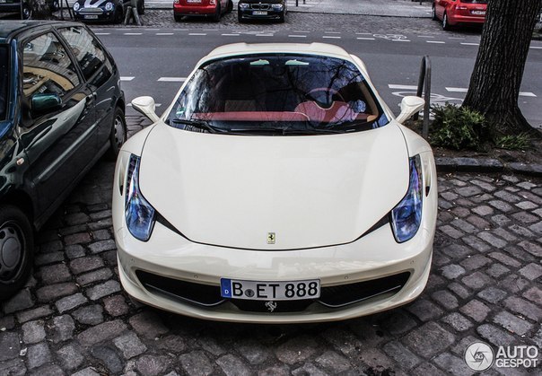 Ferrari 458 Spider - 2