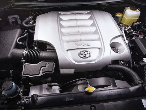 Toyota Land Cruiser 200.4.6 V8: 309 .. : 439  :  6. ... - 8