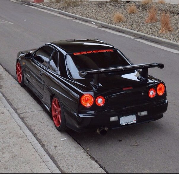 Nissan Skyline GT-R R34