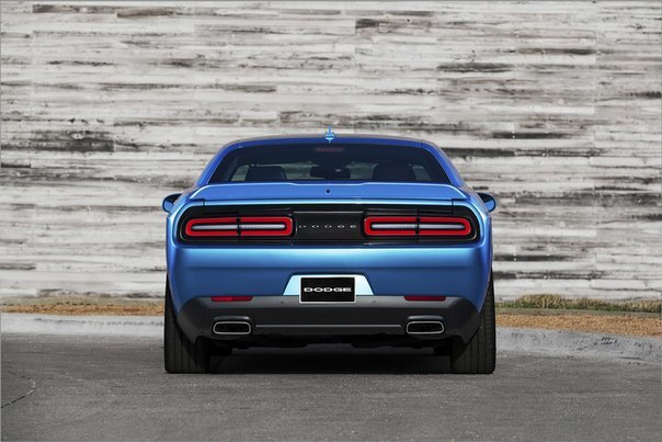 Dodge Challenger - 7