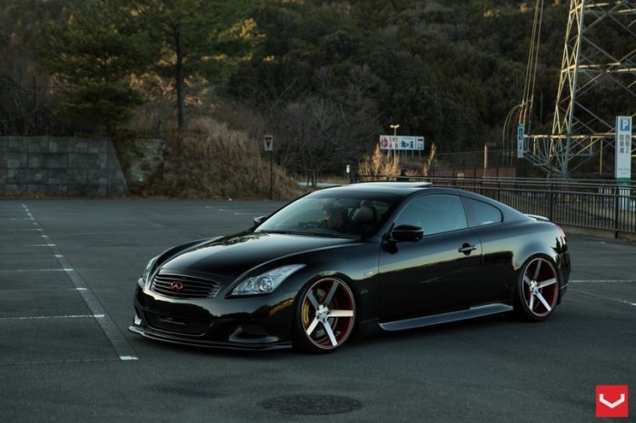 Infiniti G37 Coupe. - 4