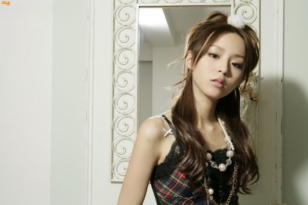 Japan model Aya Hirano - 5
