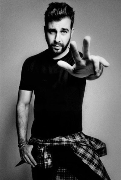 Примечательно, что в этот день празднует свой день рождения еще один комик =)).Приветствуем рубрике ... - 5